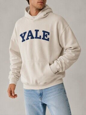 Yale University Cream Bulldogs Collegiate Graphic Hoodie Unisex Size Medium